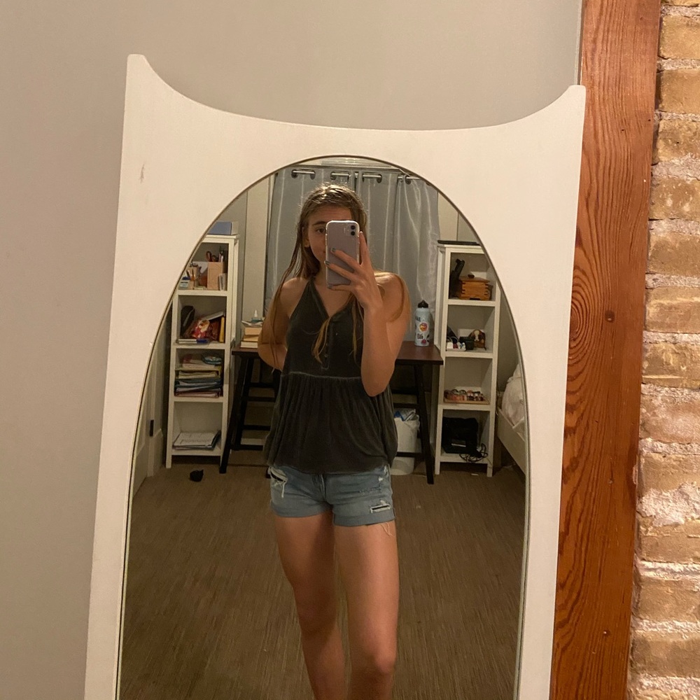 V-NECK BLACK BLOUSE